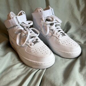 NWOT nike air force high size 7.5 women’s